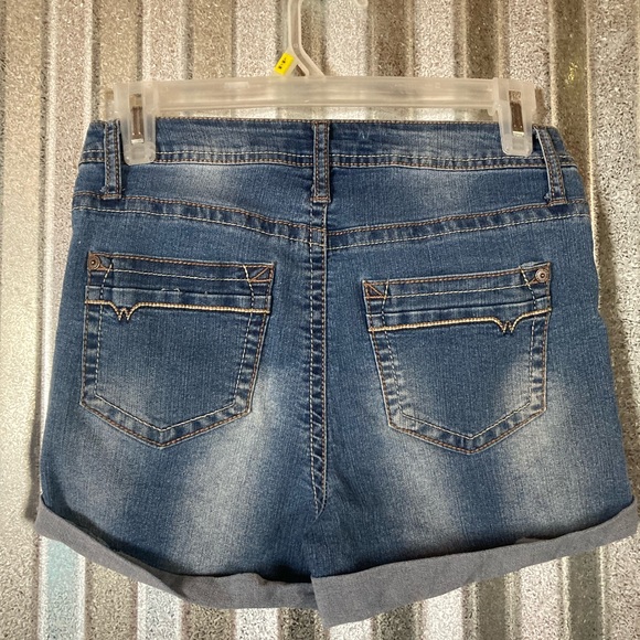 Wallflower womens jean shorts size 3 - Picture 2 of 4